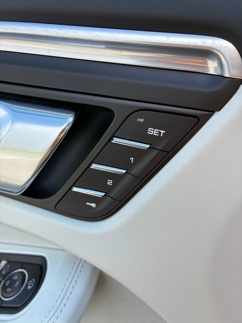 PORSCHE MACAN 2.0 i Full option